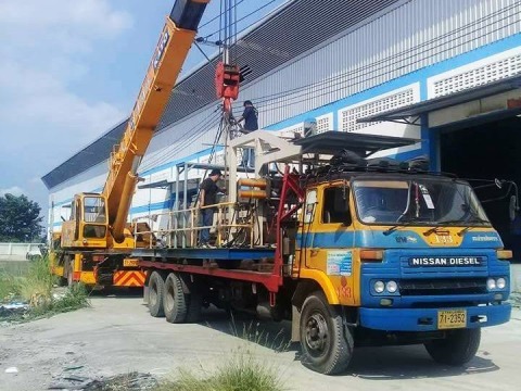 บริการขนย้ายเครื่องจักรขนาดใหญ่ในโรงงาน